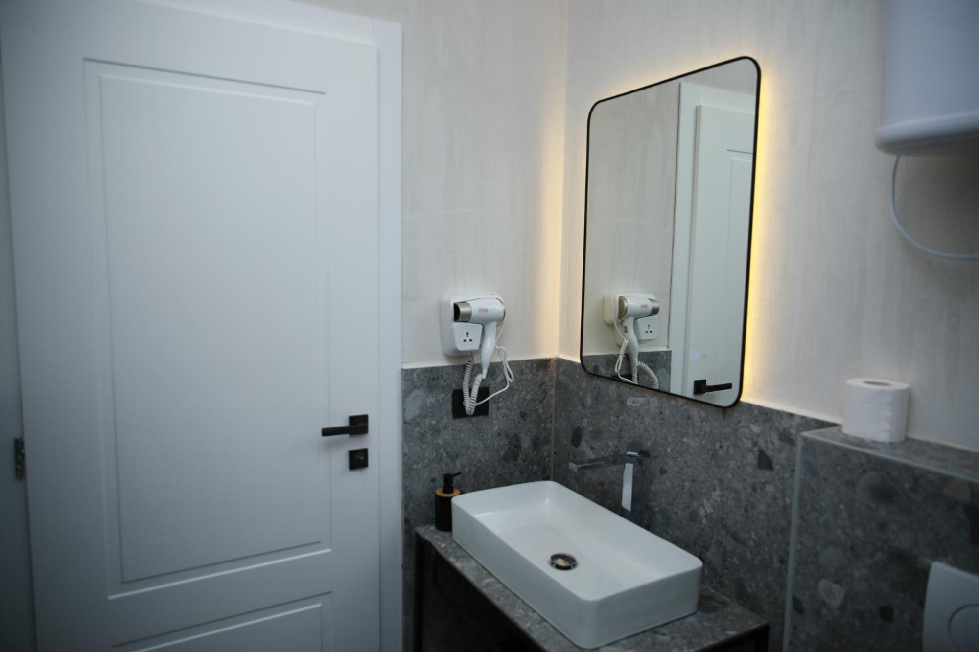 Hotel Scutari Shkodër Dış mekan fotoğraf